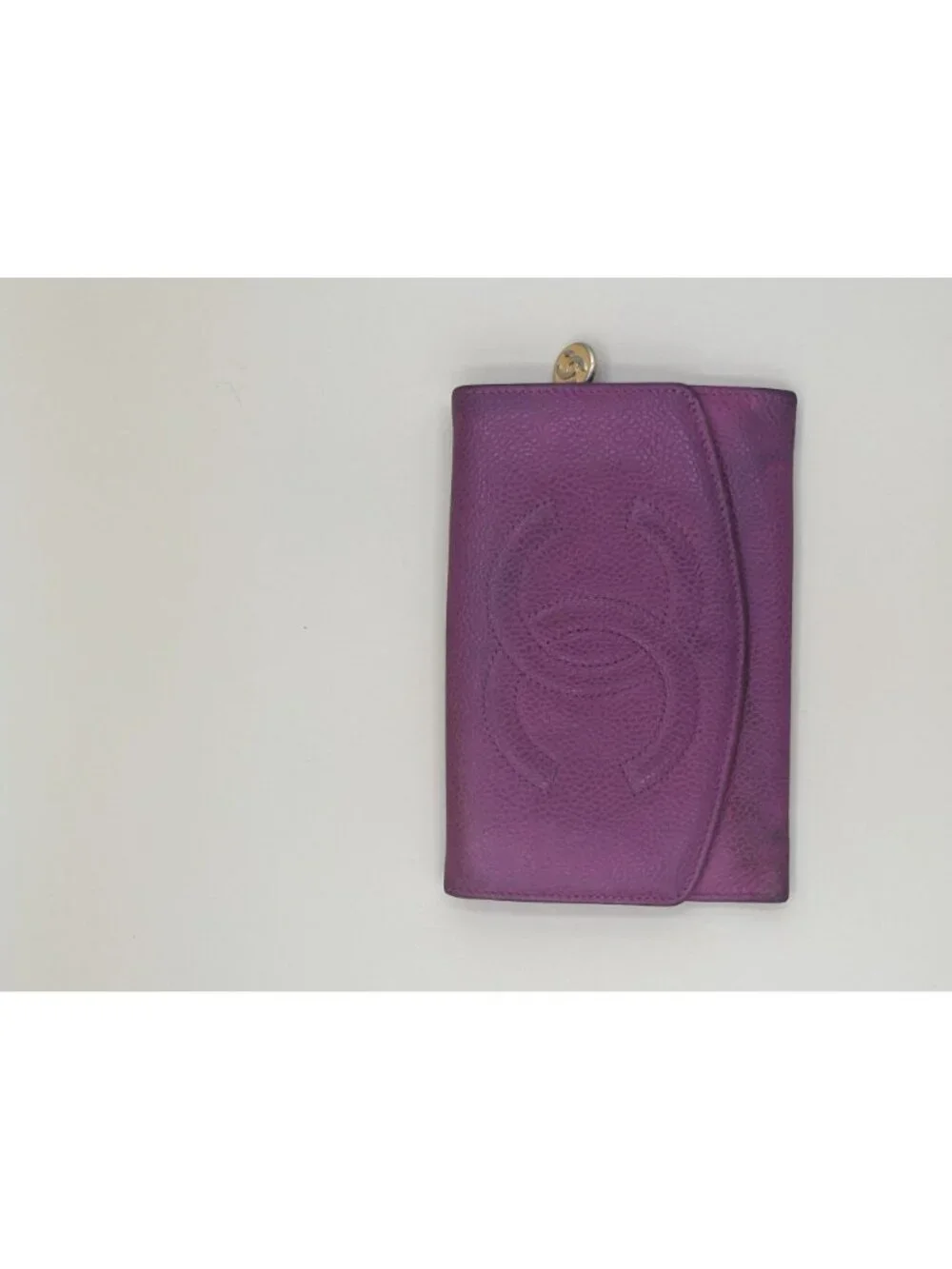 CHANEL authentic compact